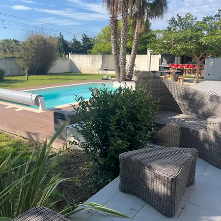 Independant Proche Parking Prive *